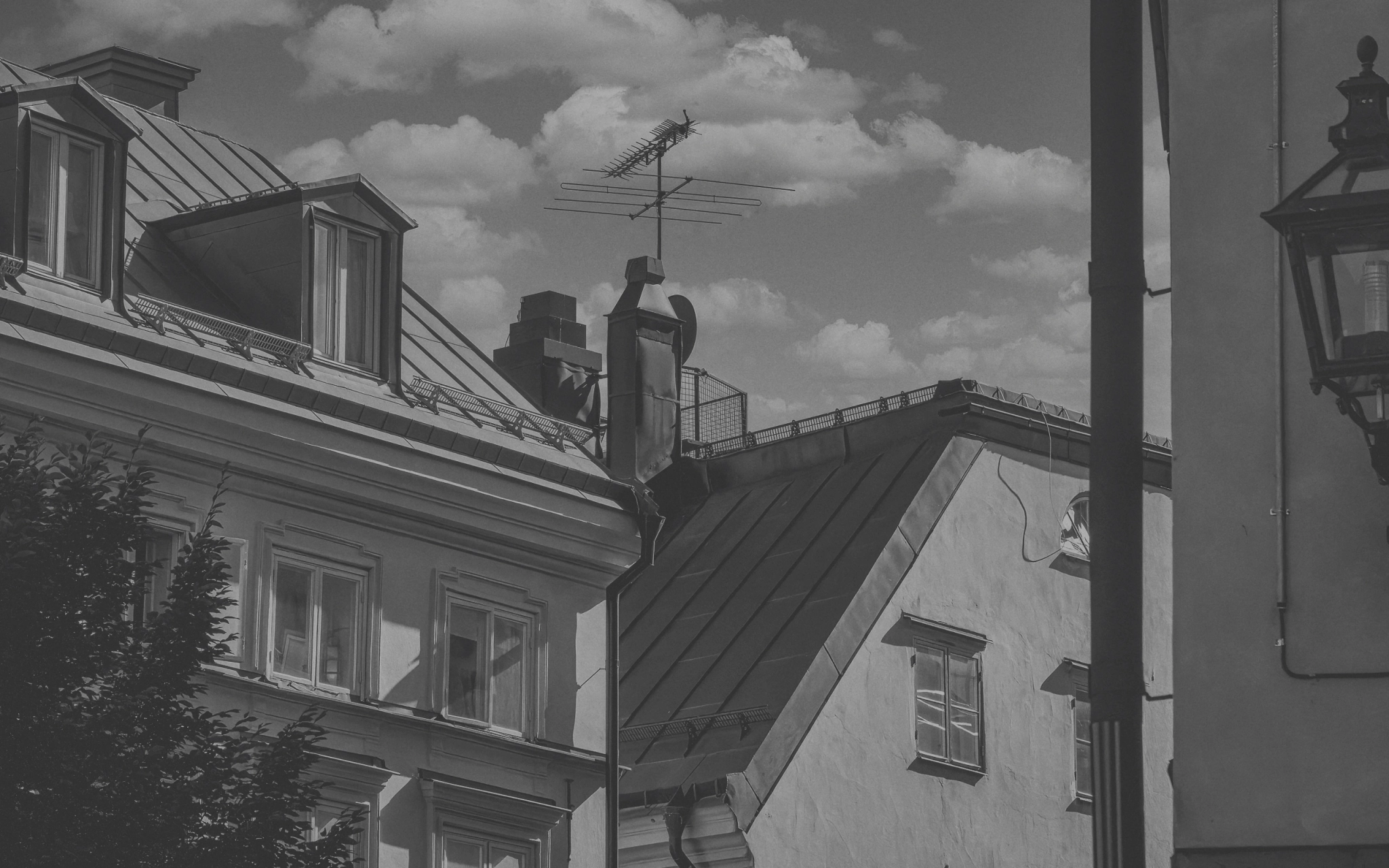 Unternehmen AND – Historie: Von der Antenne bis zum Licht im Glas